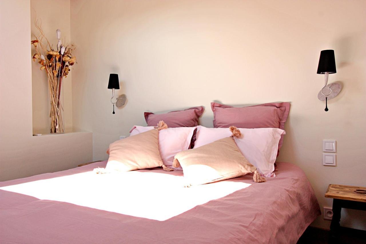 Bed and Breakfast Un Jardin Secret Yzeron Exteriér fotografie