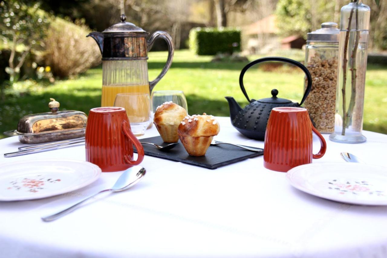 Bed and Breakfast Un Jardin Secret Yzeron Exteriér fotografie