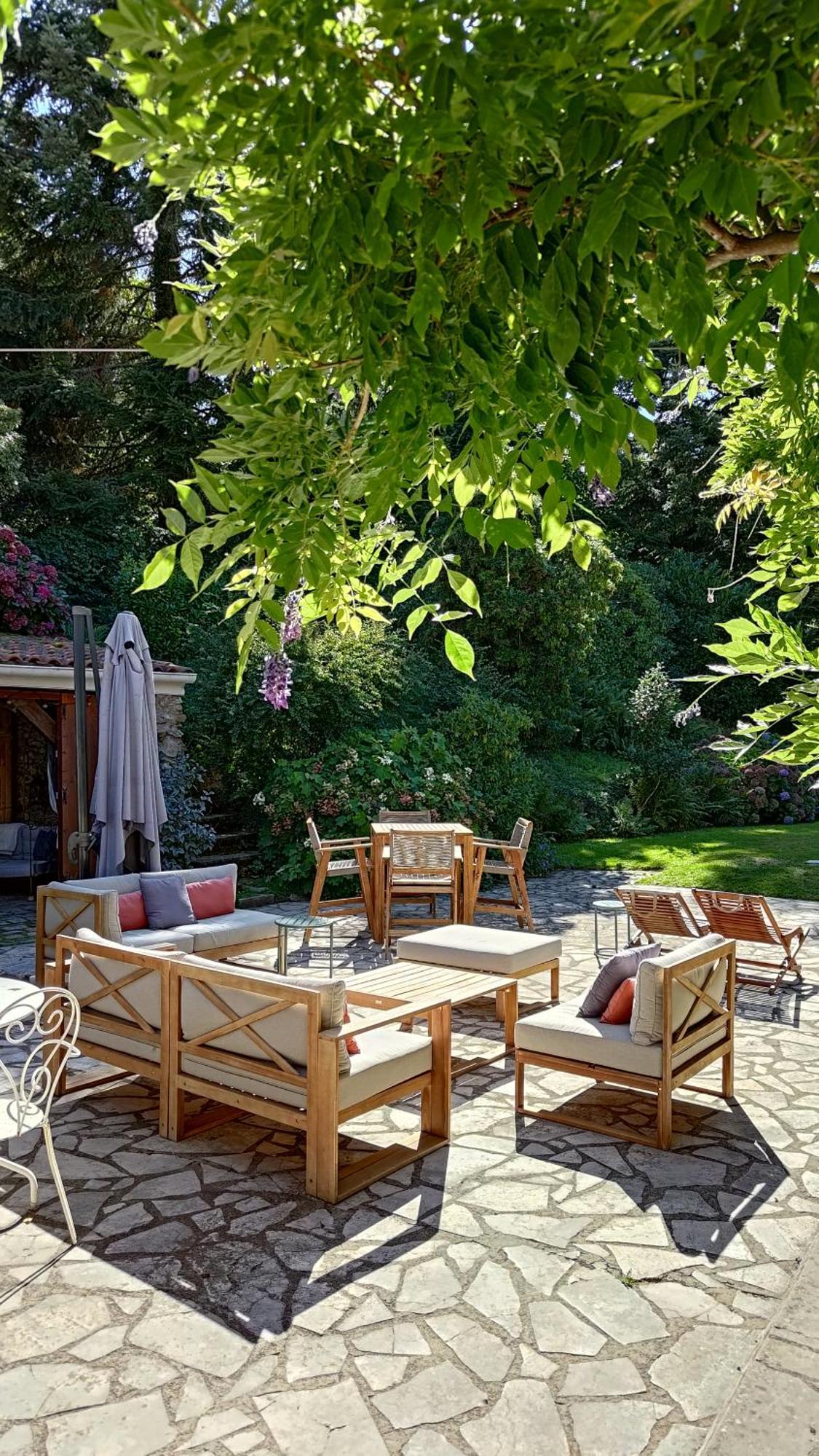 Bed and Breakfast Un Jardin Secret Yzeron Exteriér fotografie